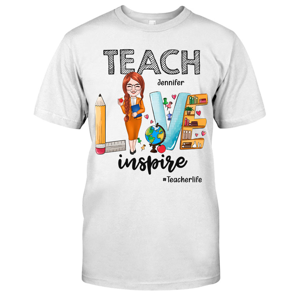 Lehren, Lieben, Inspirieren – Personalisiertes Lehrer-T-Shirt & Hoodie