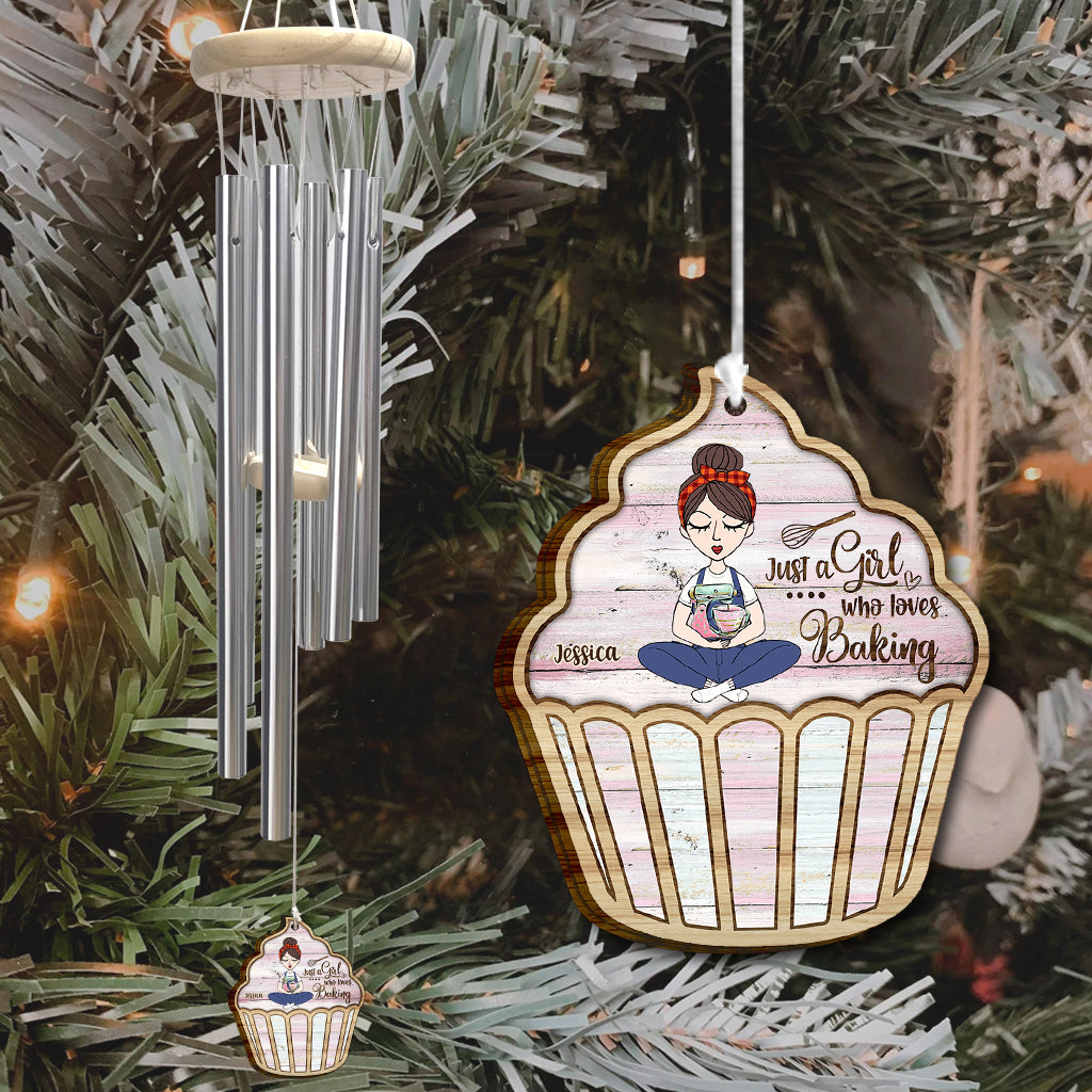 Einfach ein Mädchen, das Backen liebt – personalisiertes Back-Windspiel