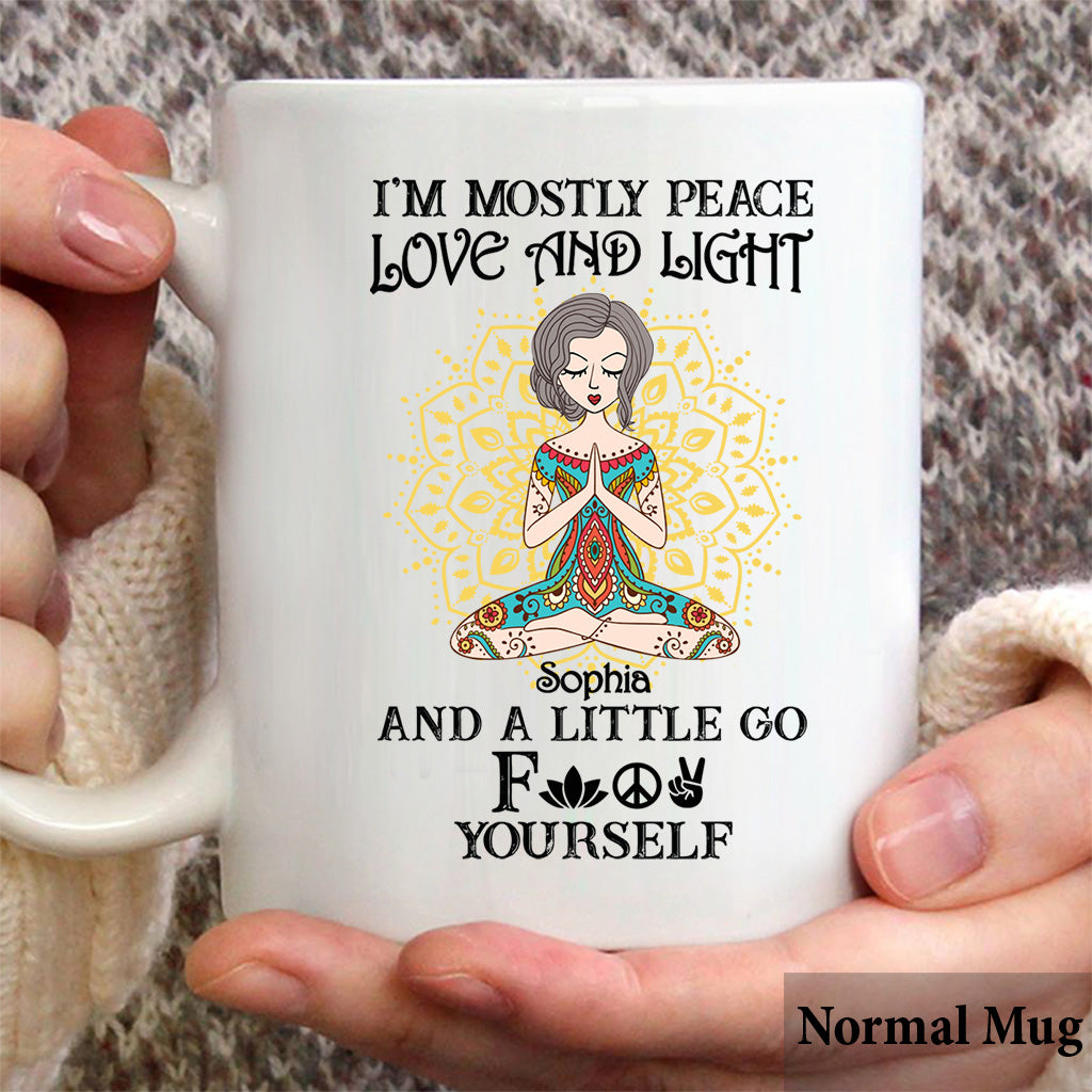 Ich bin vor allem Frieden, Liebe und Licht – personalisierte Yoga-Tasse