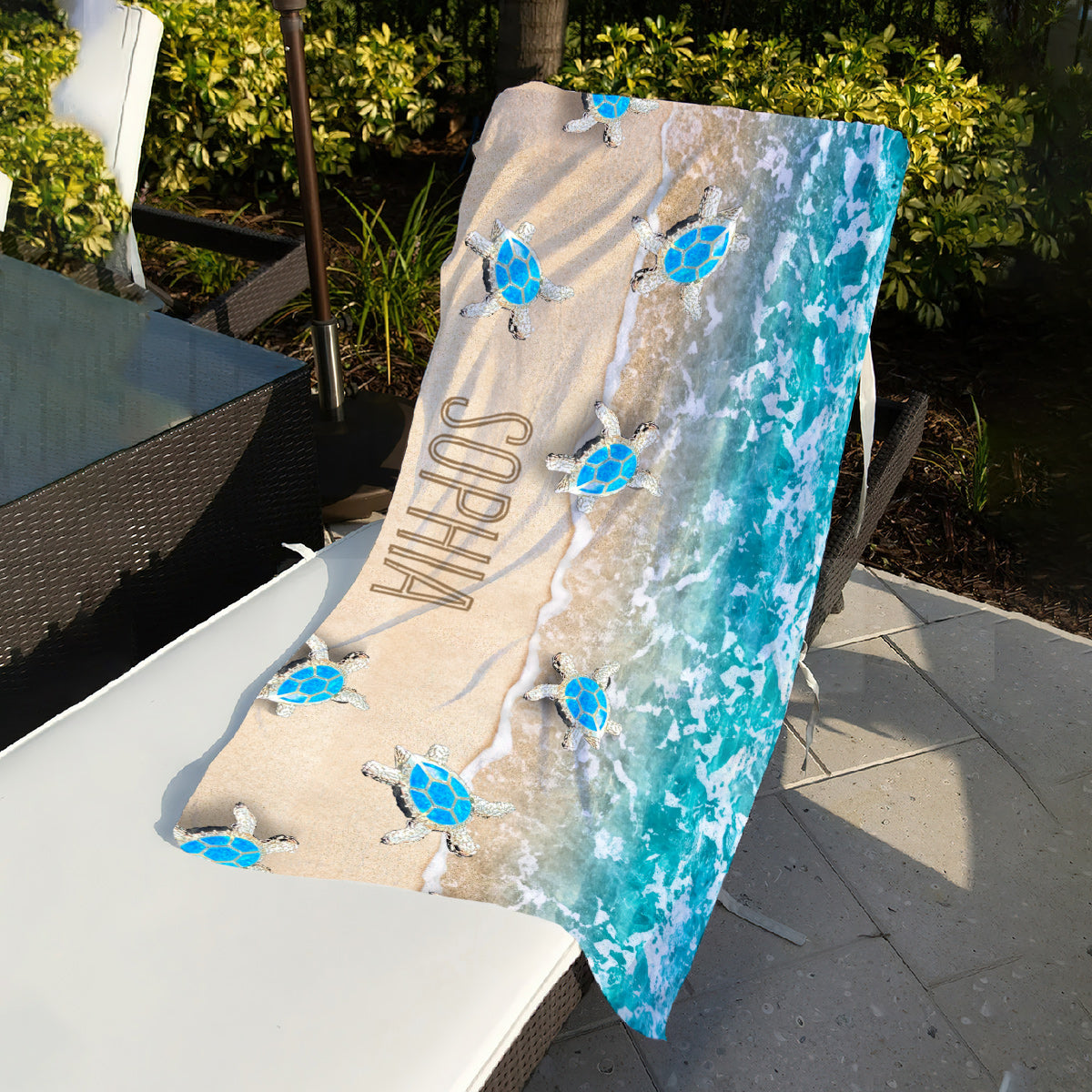 Into the Sea – Personalisiertes Strandtuch für Meeresliebhaber