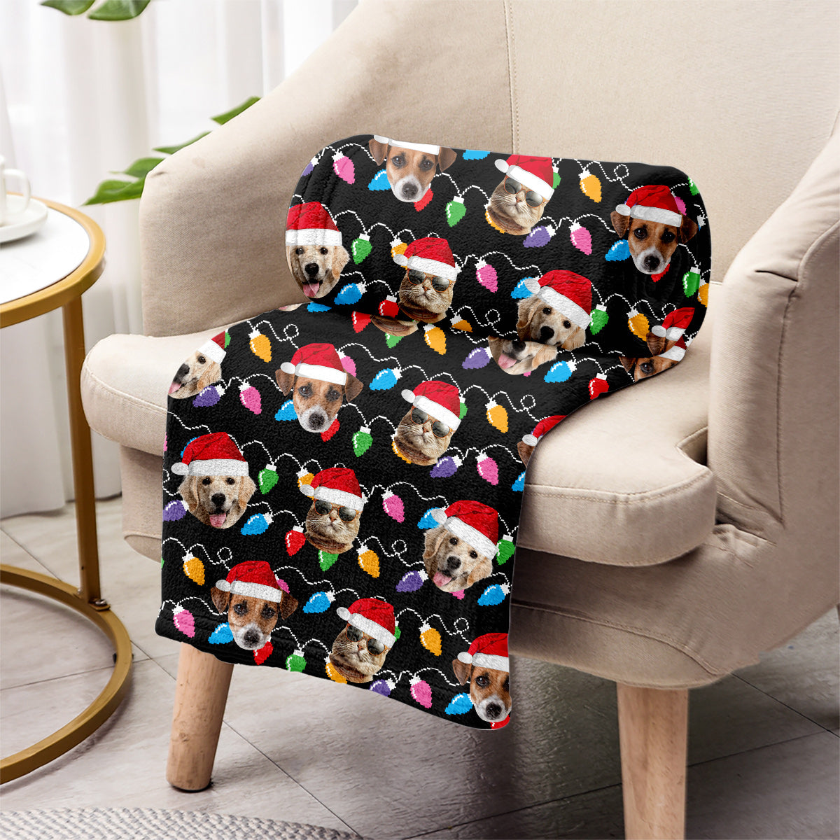 Beliebiges Foto hochladen Bunte Weihnachtsbeleuchtung - Personalisierte Hundedecke