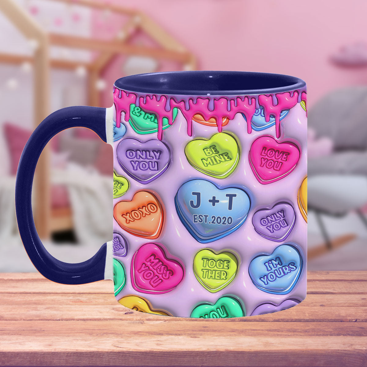 Beliebiger Name, beliebiges Datum, buntes, aufgeblasenes Herz – personalisierte Tasse für Paare