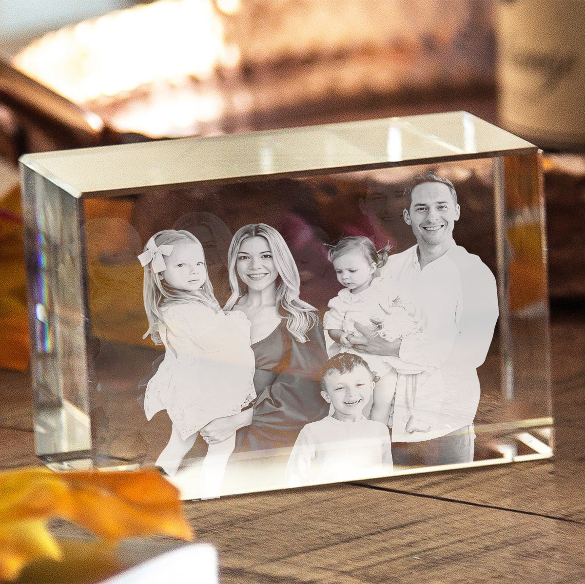 Individuelles Foto – Personalisierte Familien-Lasergravur auf 3D-Kristalllampe in Quaderform