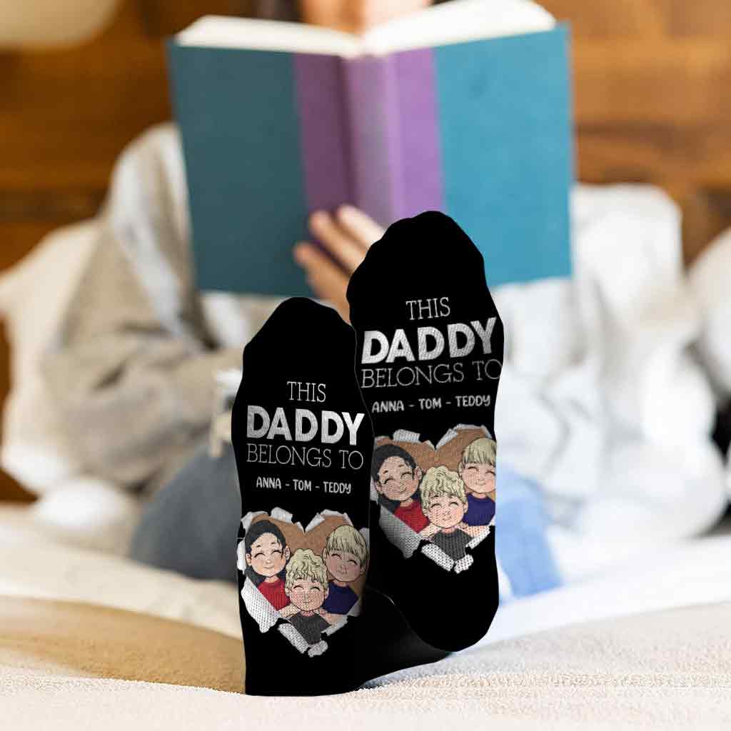 Diese Papa-Socken gehören - Personalisierte Vätersocken