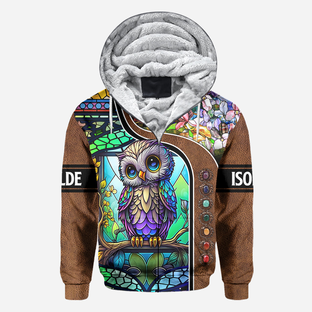 Niedliches Eulen-Buntglas-Shirt – personalisiertes Eulen-Shirt