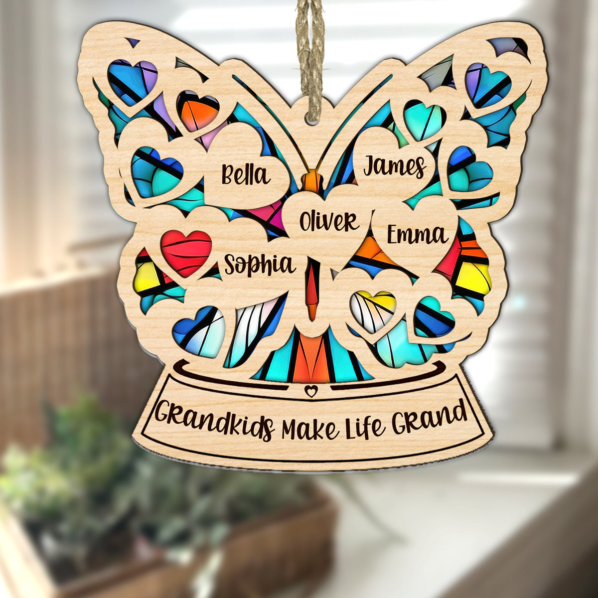 Oma-Herz-Schmetterling – personalisierter Sonnenfänger für Oma