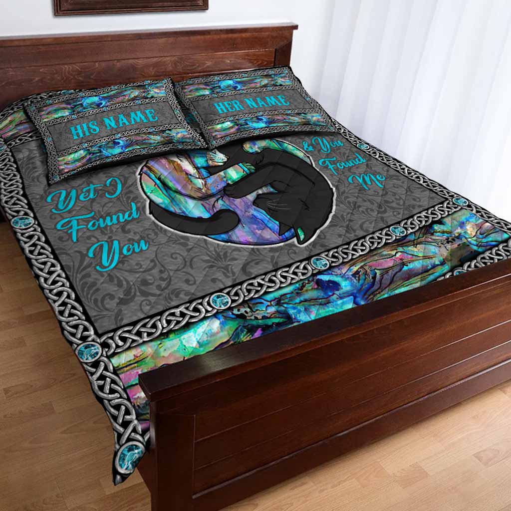 So Many In The Darkness - Personalized Cat Quilt Set