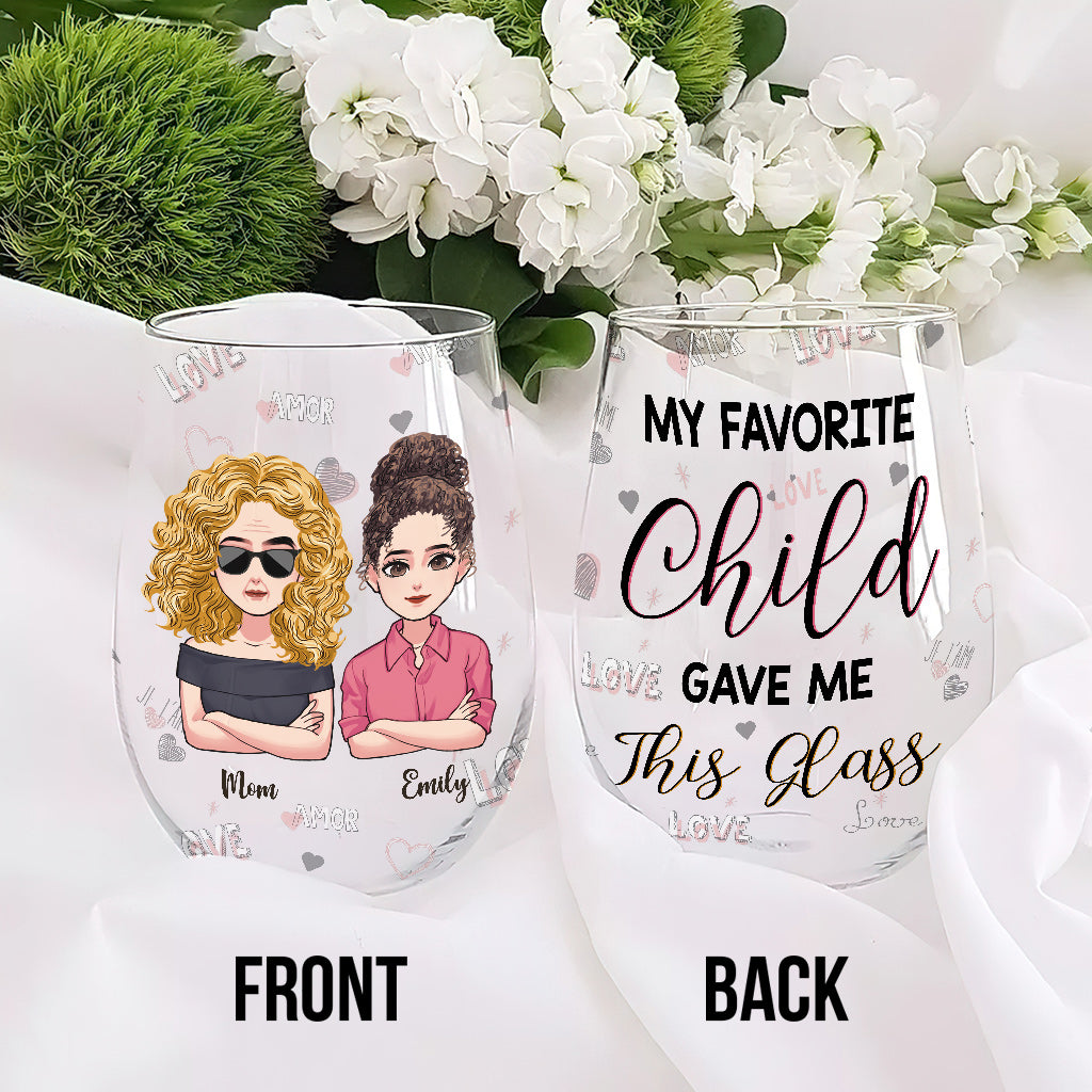 Mein Lieblingskind schenkte mir dieses Glas – personalisiertes Weinglas zum Muttertag mit Aufschrift „Mother All Over“.