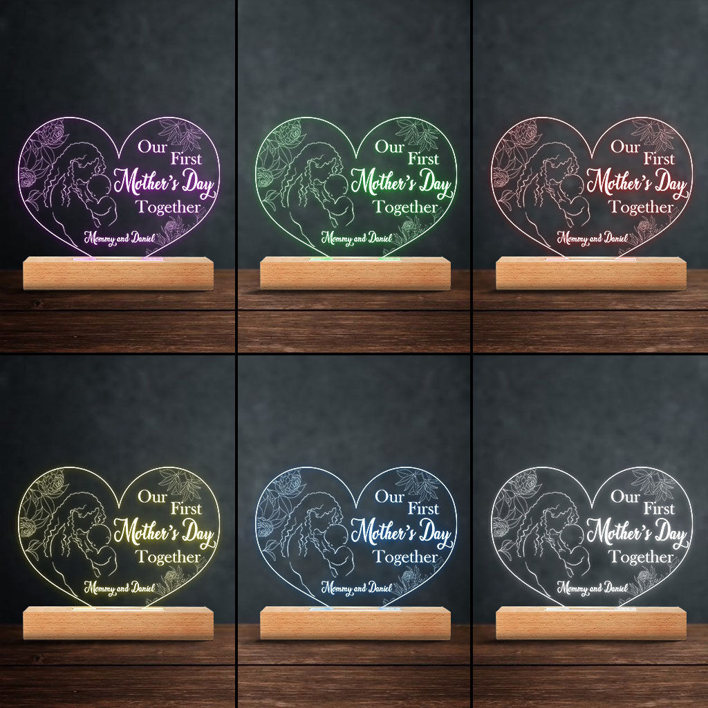 Unser erster gemeinsamer Muttertag – Personalisierte Muttertags-Leuchttafel in Mutterform