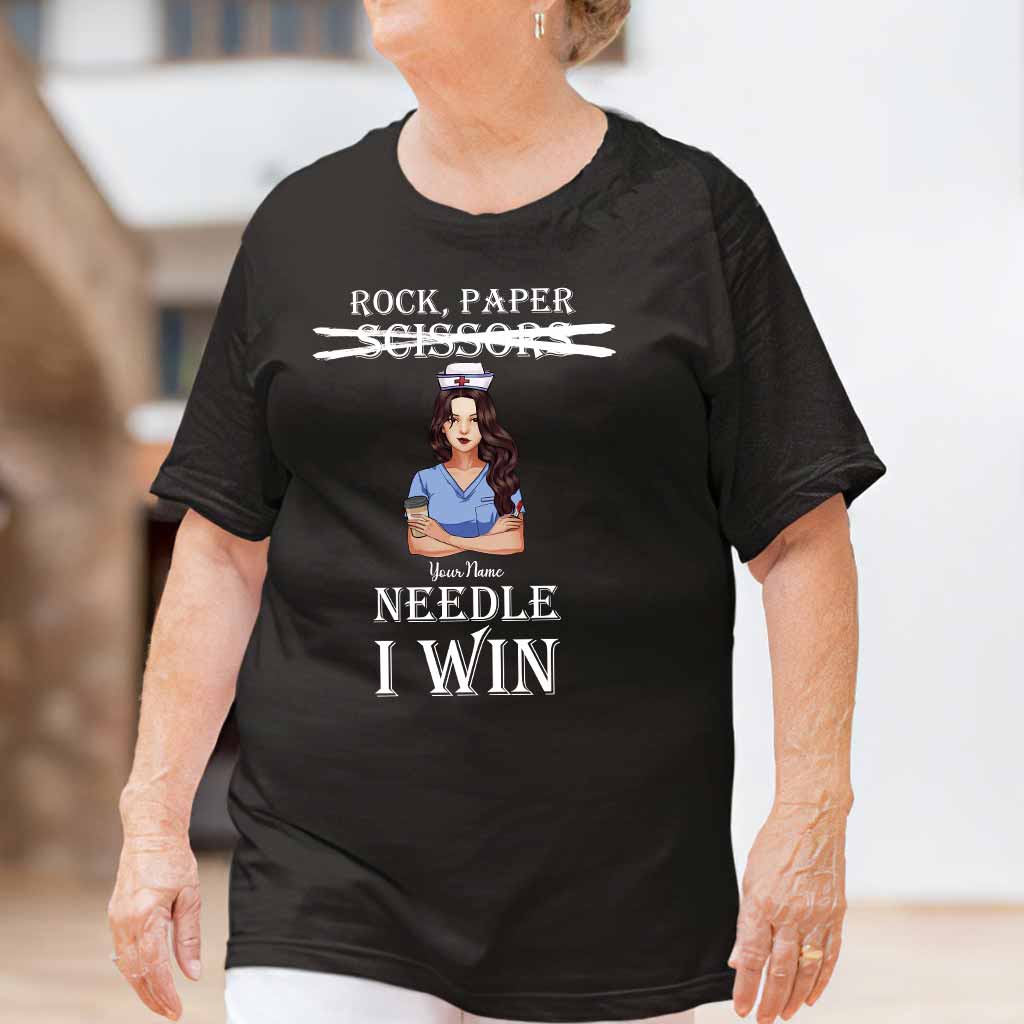 Stein, Papier, Nadel – Ich gewinne! – Personalisiertes T-Shirt und Hoodie für Krankenschwestern