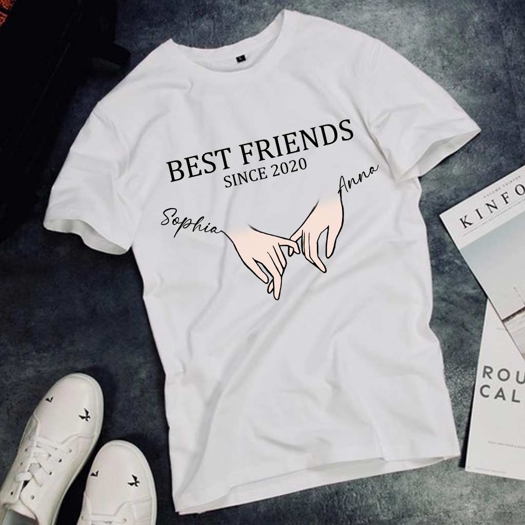 Beste Freundinnen – Personalisiertes Bestie-T-Shirt und Hoodie