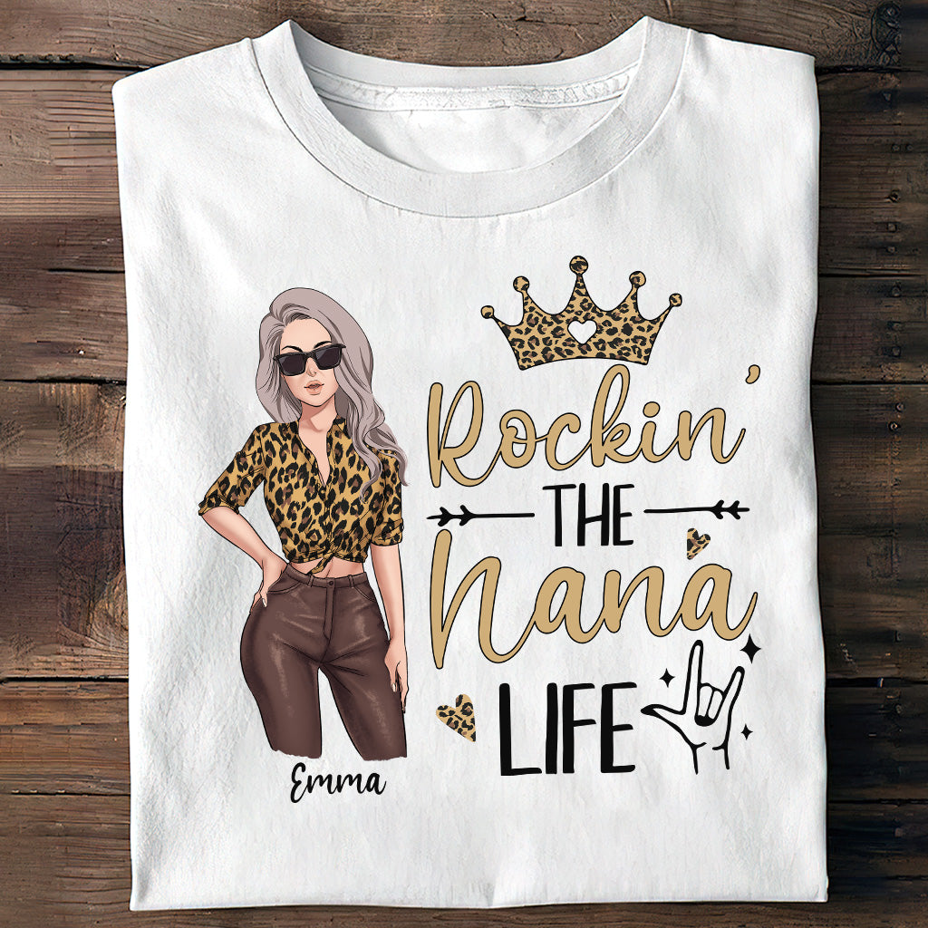 Das Oma-Leben rocken – personalisiertes Muttertags-T-Shirt und Hoodie für Omas