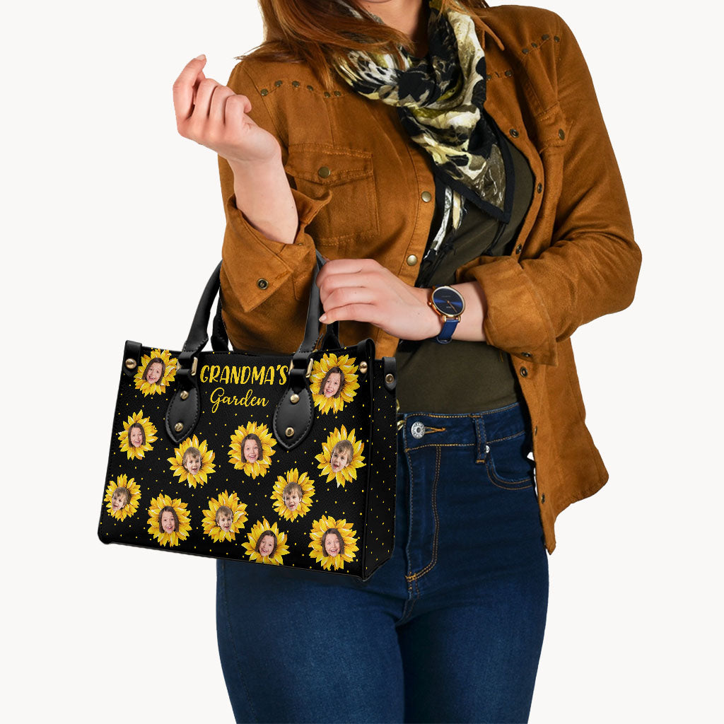 Omas Garten – Geschenk für Oma, Mama – Personalisierte Lederhandtasche