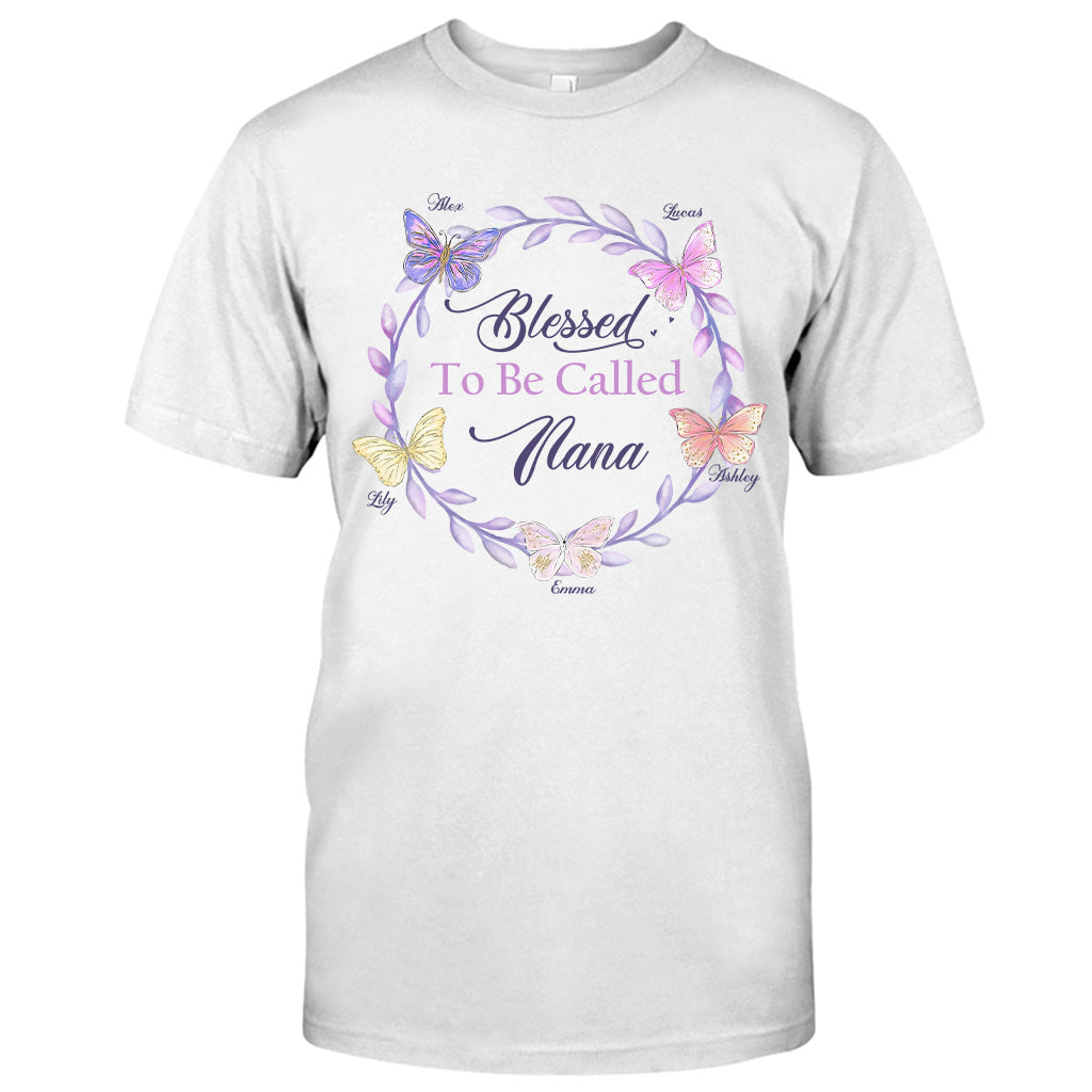 Gesegnet, Oma genannt zu werden – Personalisiertes T-Shirt und Hoodie für Omas