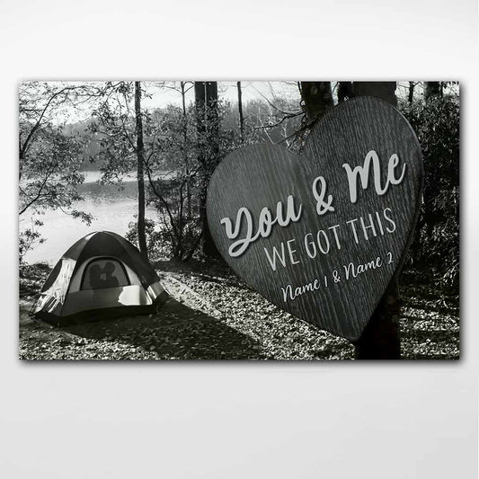 „Du und ich, wir schaffen das“ – Personalisiertes Camping-Poster für Paare