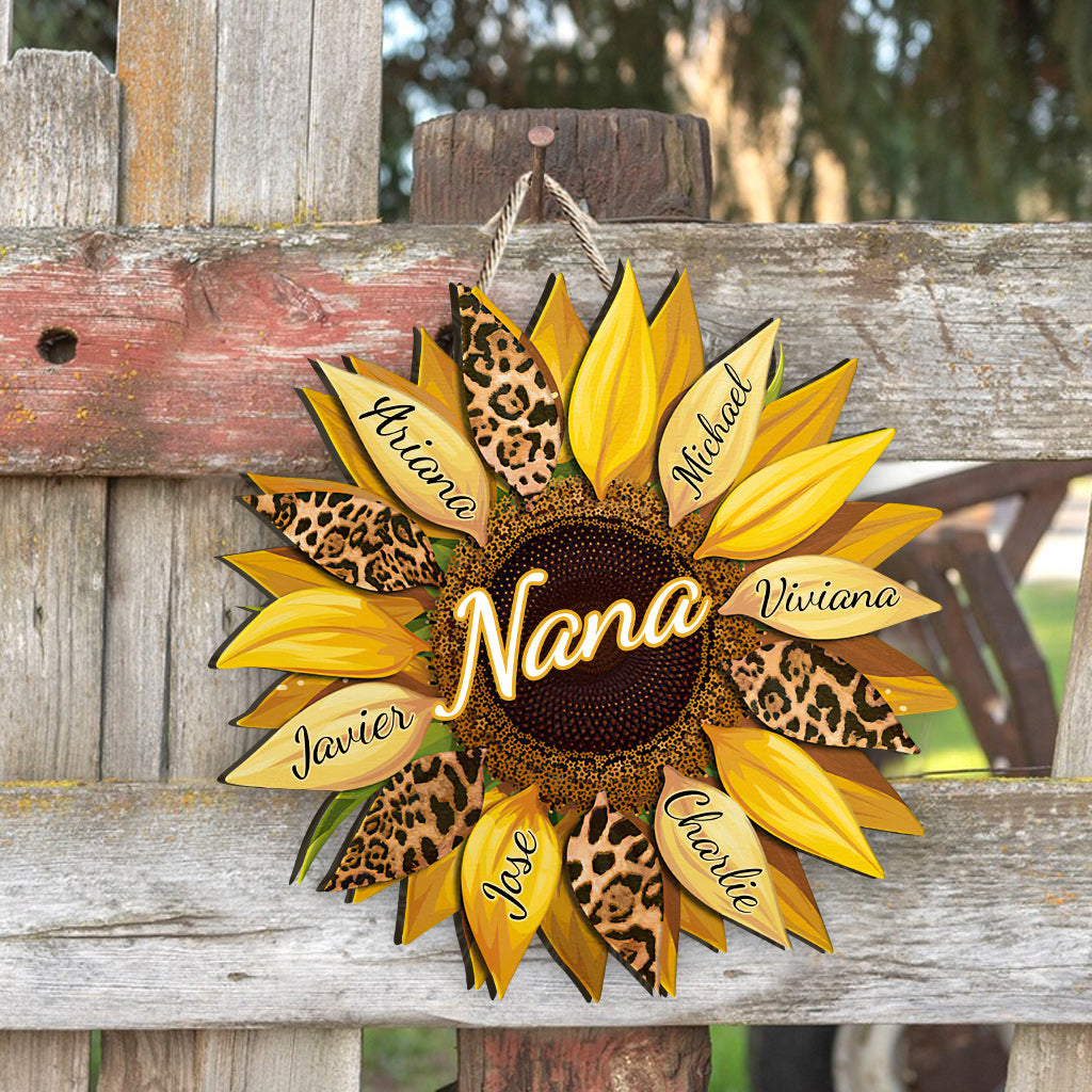 Sonnenblume – Personalisiertes Holzschild zum Muttertag für Oma