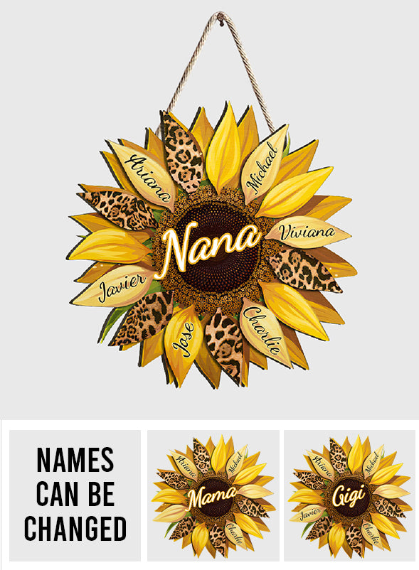 Sonnenblume – Personalisiertes Holzschild zum Muttertag für Oma