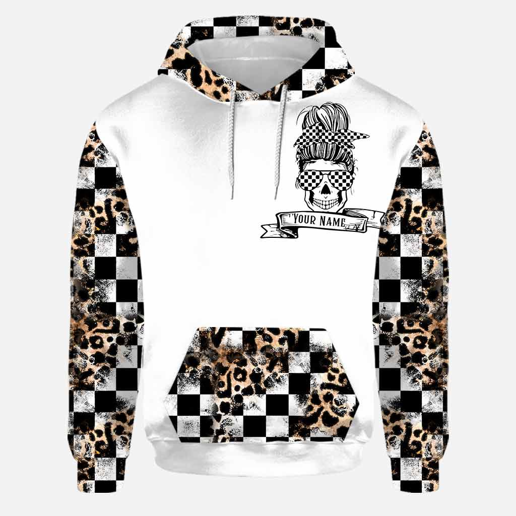 Einfach ein Mädchen, das Rennsport liebt – personalisierter Hoodie und Leggings