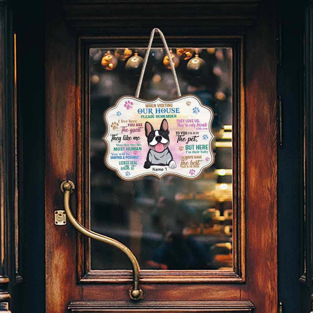 Beim Besuch des Hundehauses bitte beachten - Personalisiertes Hunde-Holzschild