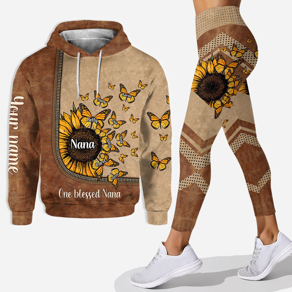 Wunderschöne Sonnenblume – Meine größten Segnungen – Personalisierter Oma-Hoodie und Leggings