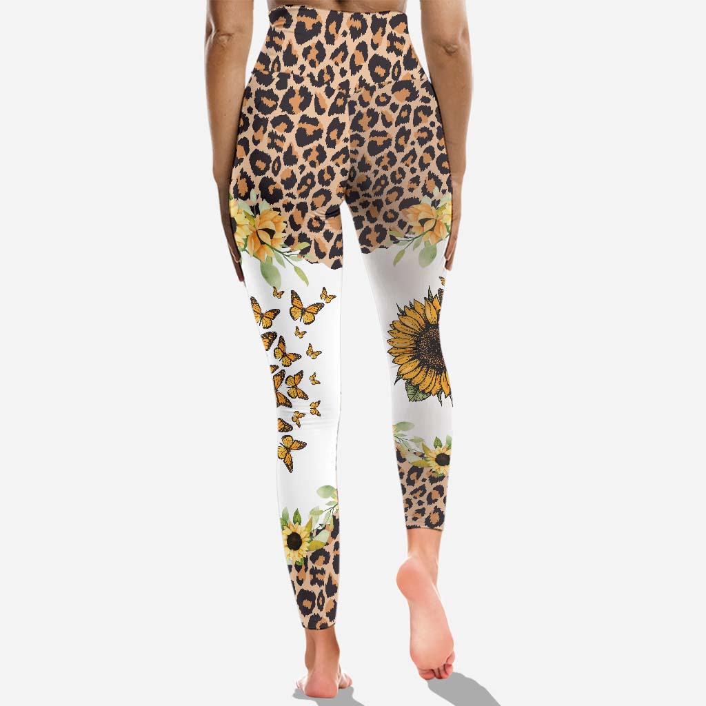 Wunderschöner Leoparden-Sonnenblumen-Hoodie und Leggings für Oma – Mein kleiner Sonnenschein – Personalisierter Oma-Hoodie und Leggings