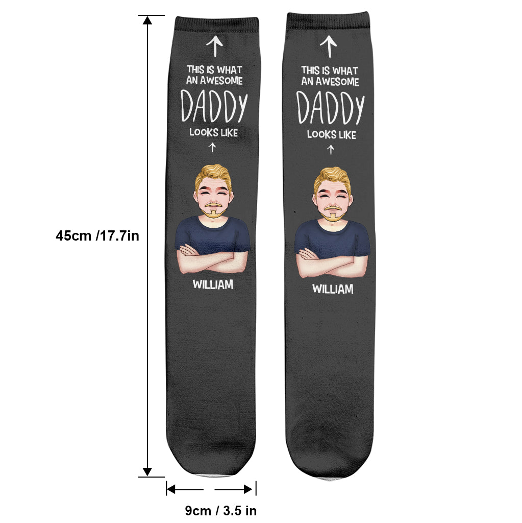 This Is What An Awesome Daddy Looks Like - Personalized Father Socks
