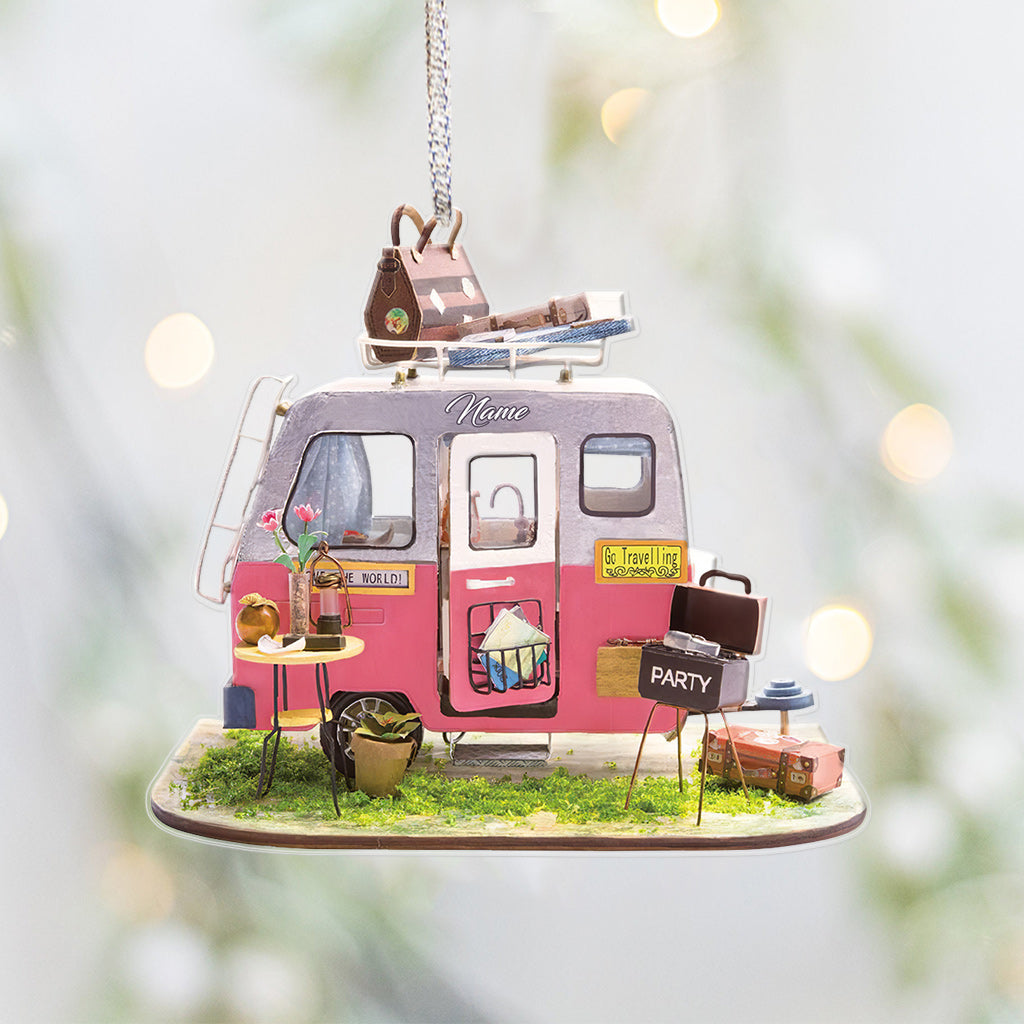 Fröhlicher Camper – Personalisierter transparenter Weihnachtsschmuck zum Thema Camping –