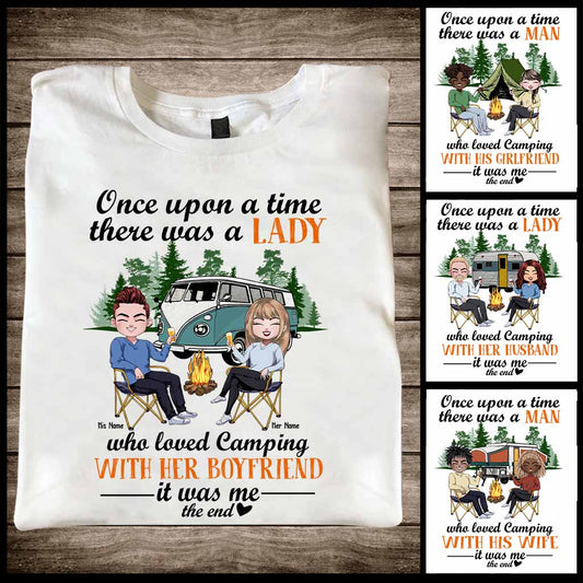 Es war einmal eine Dame – Personalisiertes Camping-Pärchen-T-Shirt und Hoodie