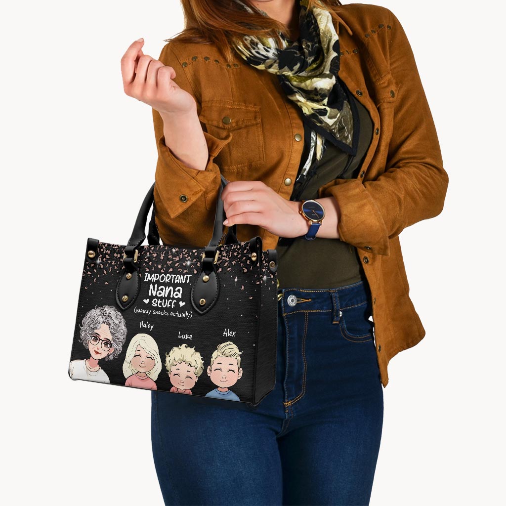 Wichtige Oma-Sachen – Personalisierte Muttertags-Handtasche aus Leder für Oma