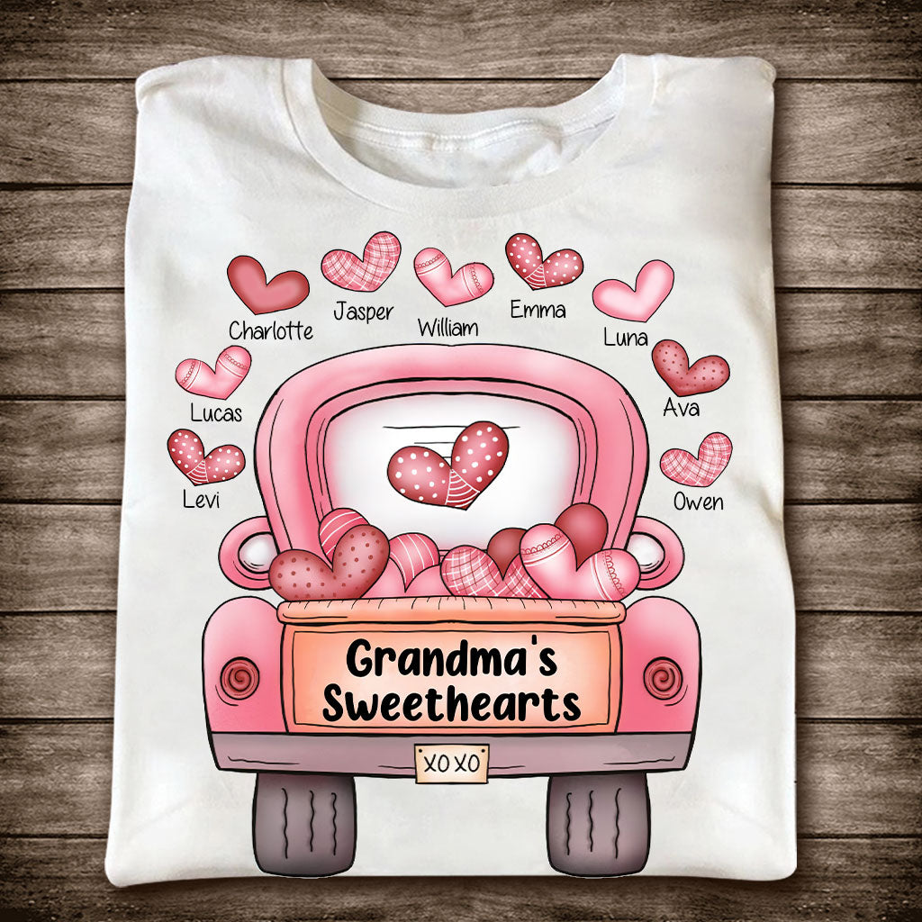 Omas Lieblinge – Personalisiertes Valentinstags-T-Shirt und Hoodie für Oma