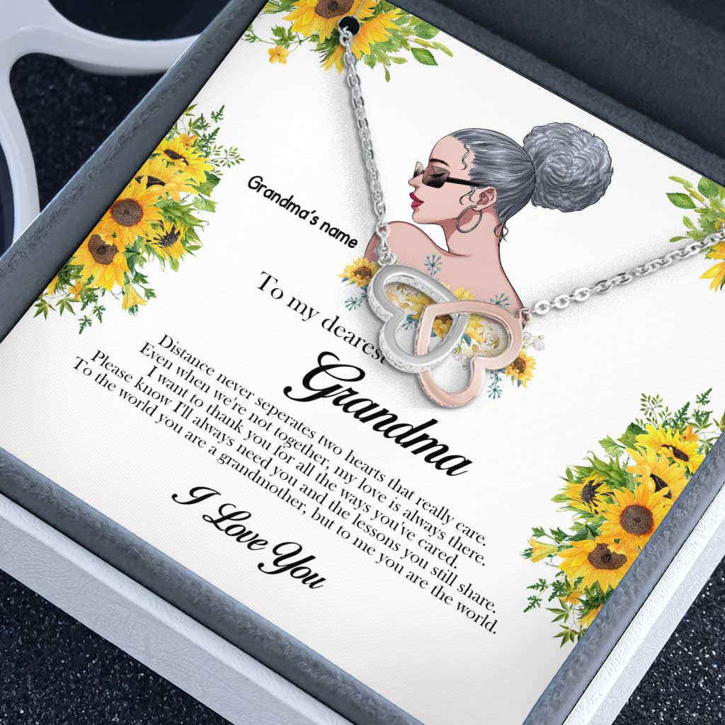 Entfernung kann zwei Herzen, die sich wirklich lieben, nicht trennen – Personalisierte Muttertags-Halskette mit zwei Herzen für Oma