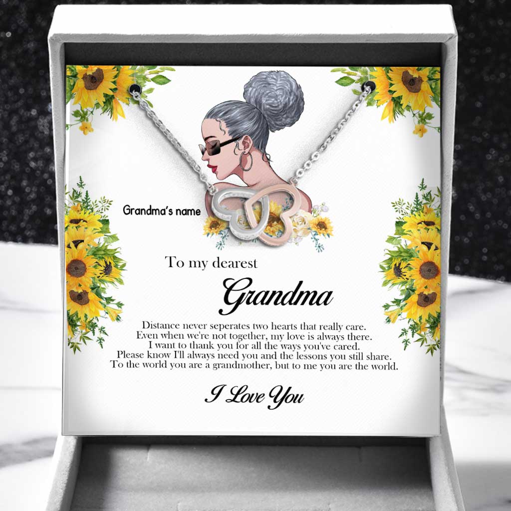 Entfernung kann zwei Herzen, die sich wirklich lieben, nicht trennen – Personalisierte Muttertags-Halskette mit zwei Herzen für Oma