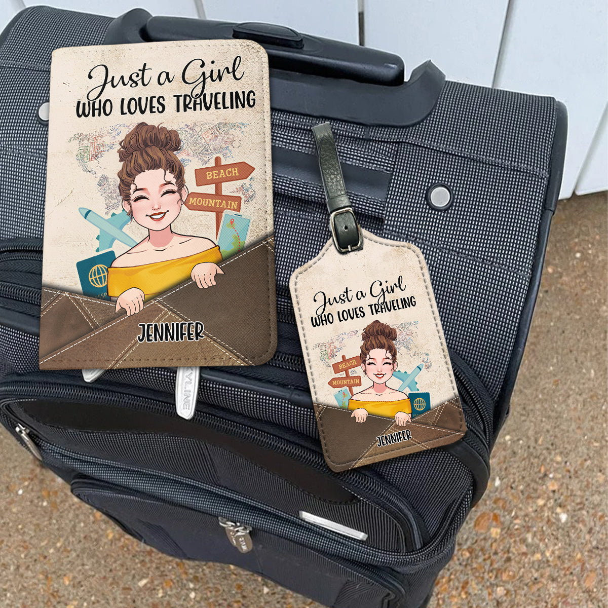 Einfach ein Mädchen, das Reisen liebt – Personalisierter Reisegepäckanhänger und Passhülle aus Leder