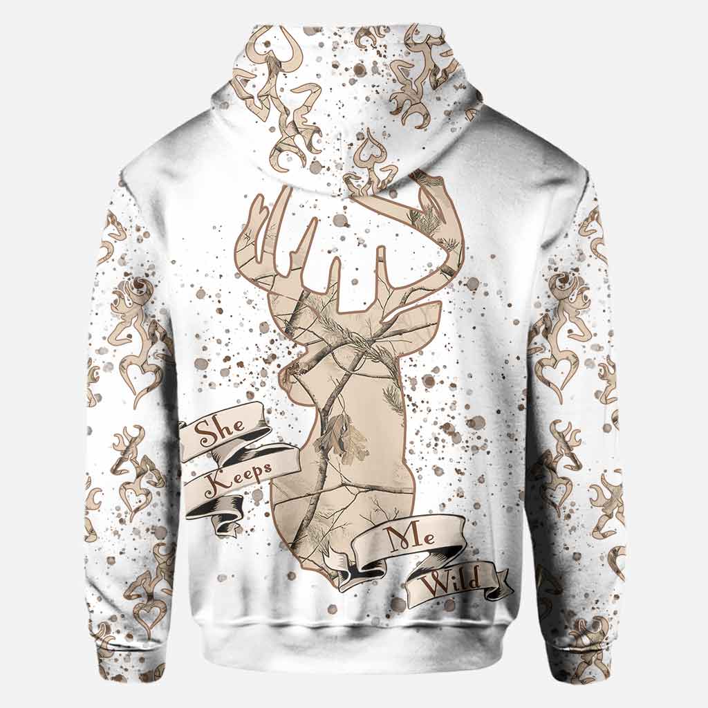 Seine Hirschkuh, ihr Hirsch – Personalisiertes T-Shirt und Hoodie für Paare auf der Jagd.