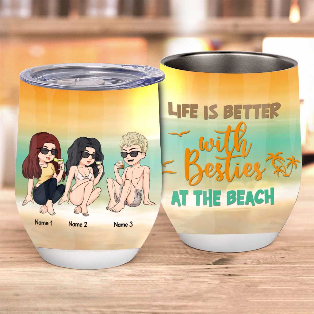 Das Leben ist schöner mit den besten Freundinnen am Strand – personalisierter Weinbecher für die beste Freundin