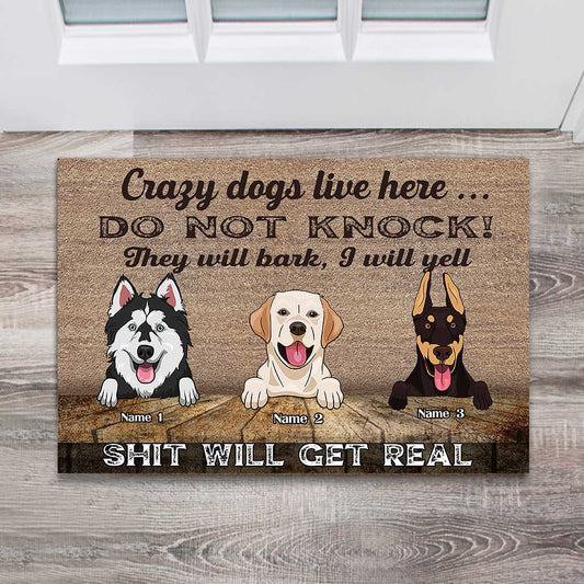 Hier wohnen verrückte Hunde - Personalisierte Fußmatte