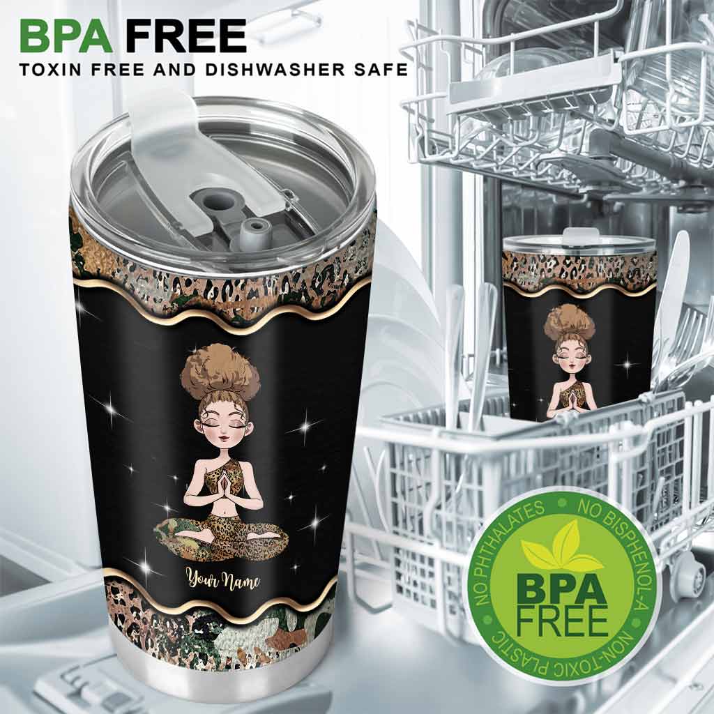 Die Seele einer Hexe – Personalisierter Yoga-Becher