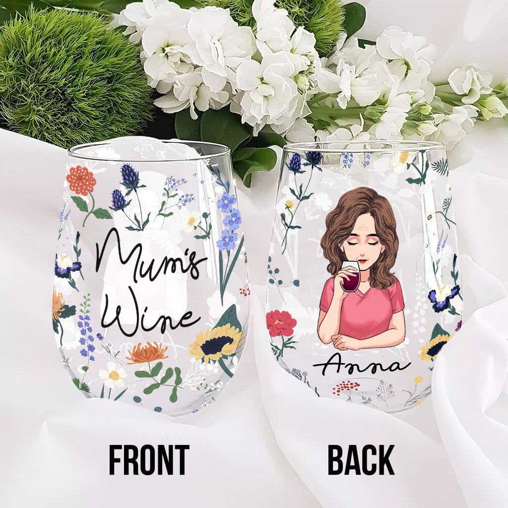 Mum's Wine Botanical Floral - Personalisiertes Weinglas zum Muttertag mit dem Aufdruck „Mum“.
