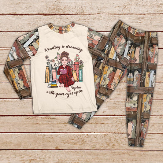 Jedes Mal, wenn du ein Buch aufschlägst – personalisiertes Buch-Pyjama-Set