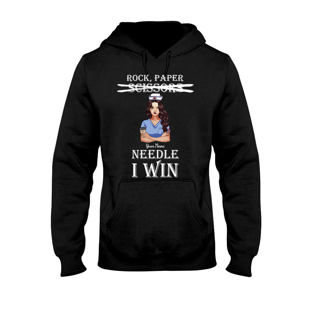 Stein, Papier, Nadel – Ich gewinne! – Personalisiertes T-Shirt und Hoodie für Krankenschwestern