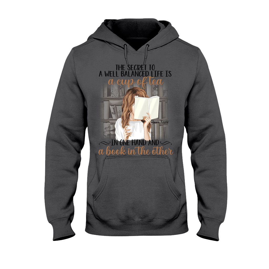 Bücherliebhaber – Personalisiertes Buch-T-Shirt und Hoodie