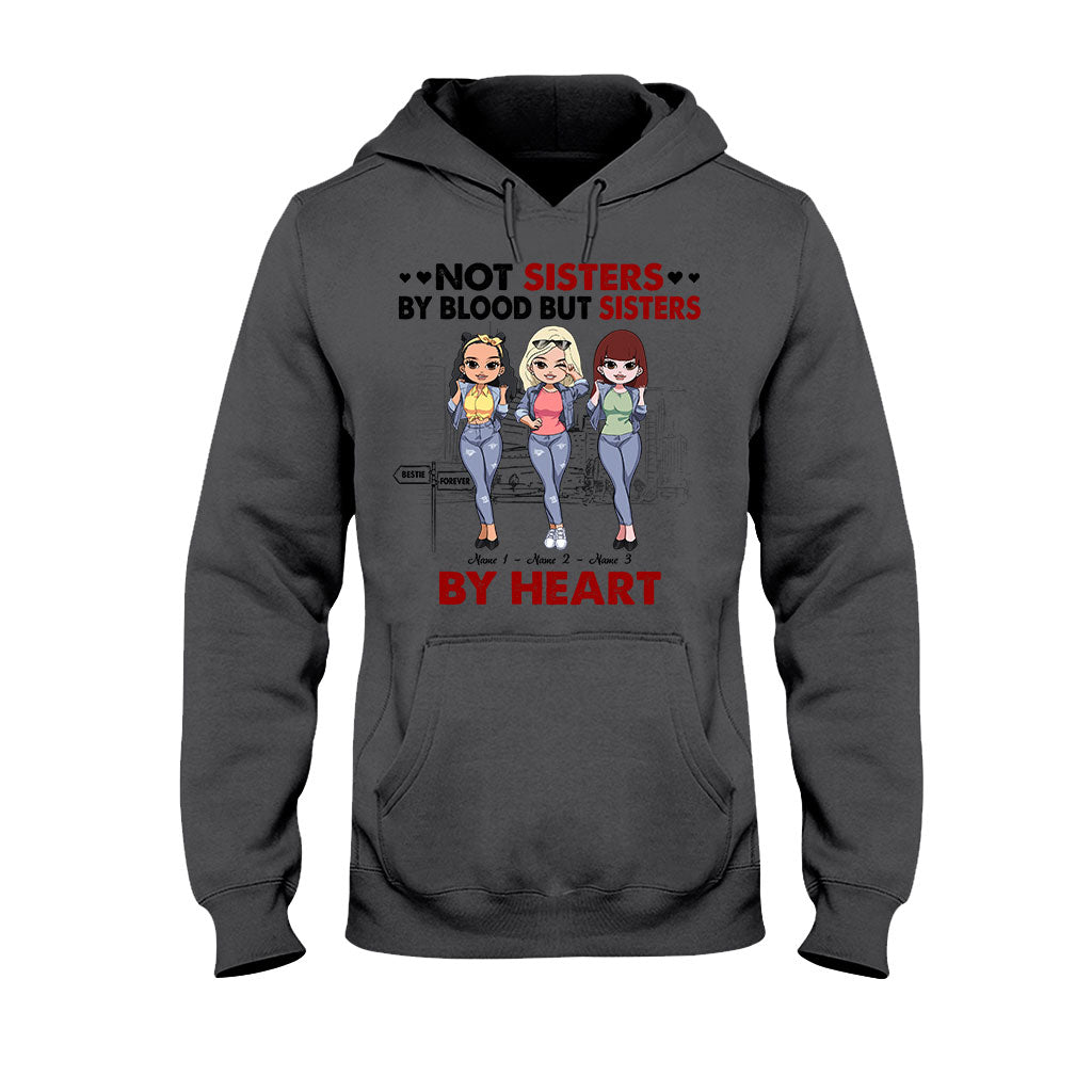 Nicht blutsverwandt, aber im Herzen Schwestern – Personalisiertes Bestie-T-Shirt und Hoodie