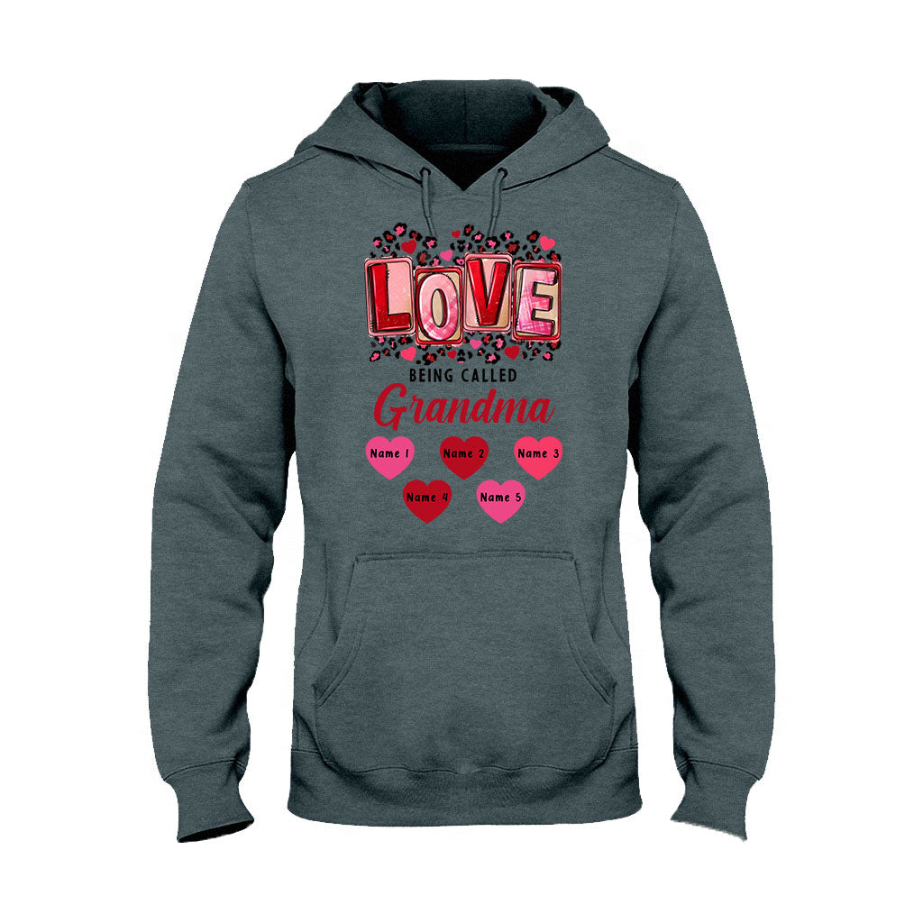 Ich liebe es, Oma genannt zu werden – personalisiertes Oma-T-Shirt und Hoodie