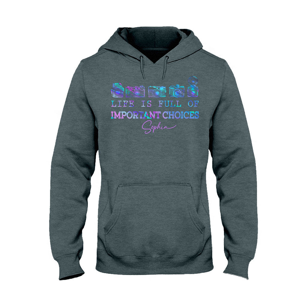 Das Leben ist voller wichtiger Entscheidungen – Personalisiertes Fotografie-T-Shirt und Hoodie