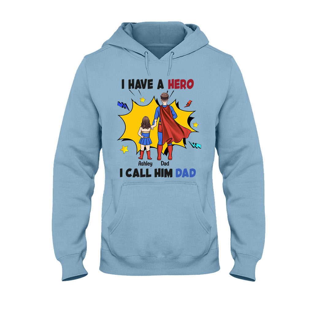 Ich habe einen Helden, ich nenne ihn Papa – personalisiertes Vater-T-Shirt und Hoodie