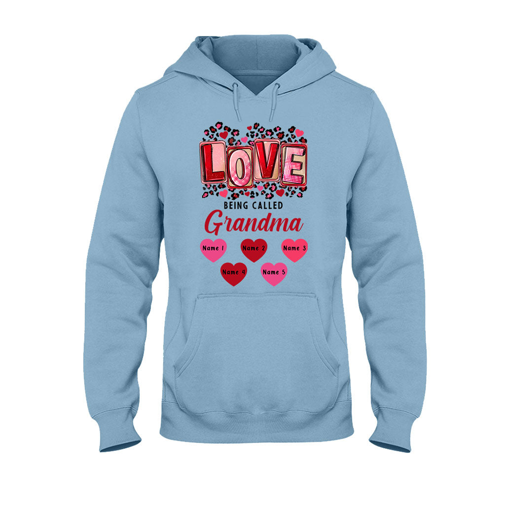Ich liebe es, Oma genannt zu werden – personalisiertes Oma-T-Shirt und Hoodie