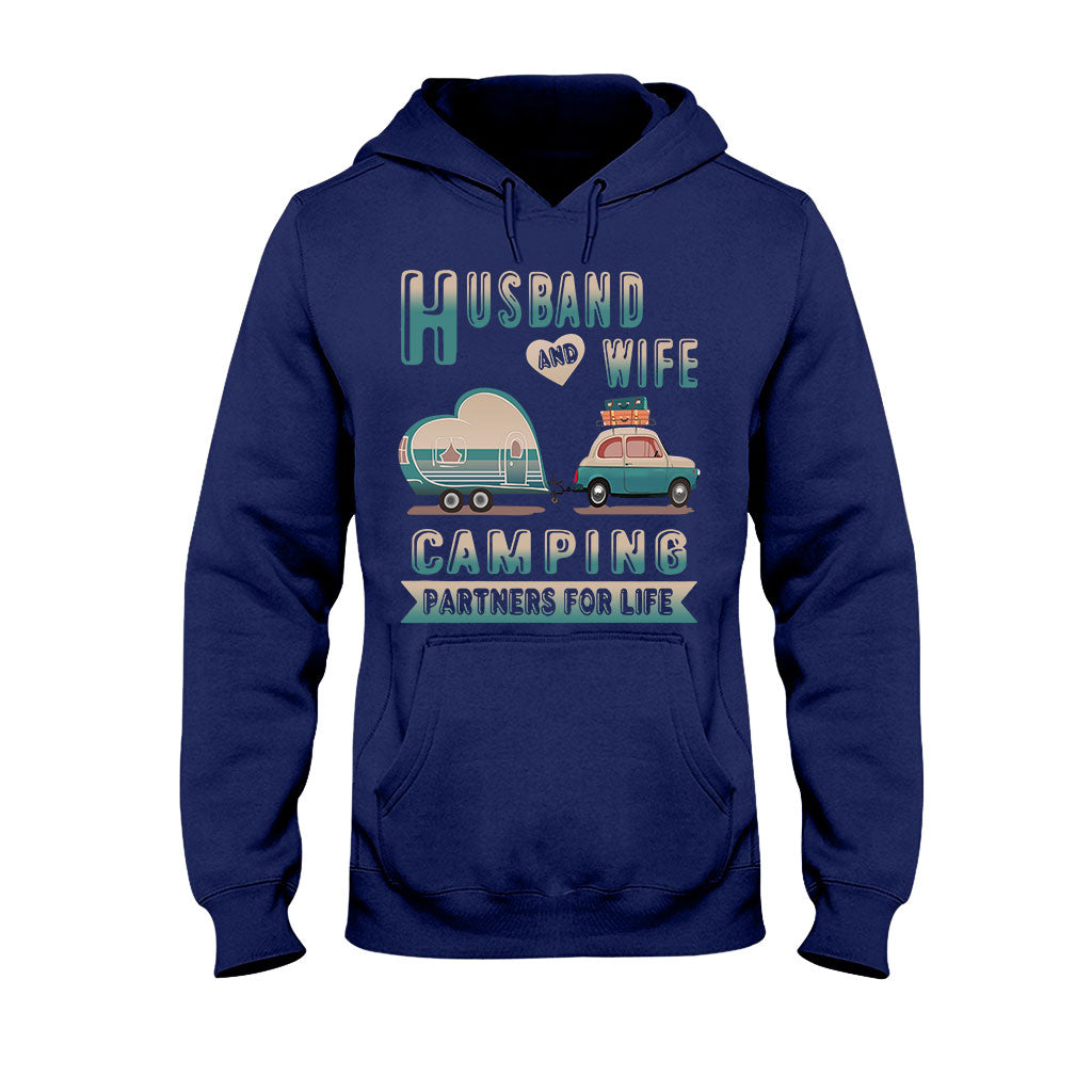 Campingpartner-Ehepaar – T-Shirt und Hoodie 112021