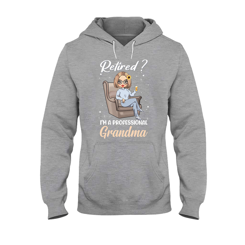 Ich bin eine professionelle Oma – personalisiertes T-Shirt und Hoodie