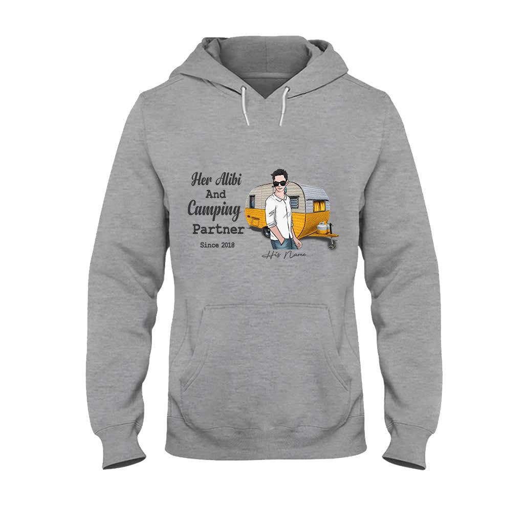 Ihr Alibi und Campingpartner – personalisiertes Partner-T-Shirt und Hoodie