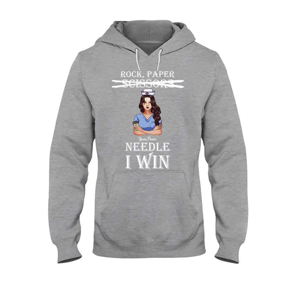 Stein, Papier, Nadel – Ich gewinne! – Personalisiertes T-Shirt und Hoodie für Krankenschwestern